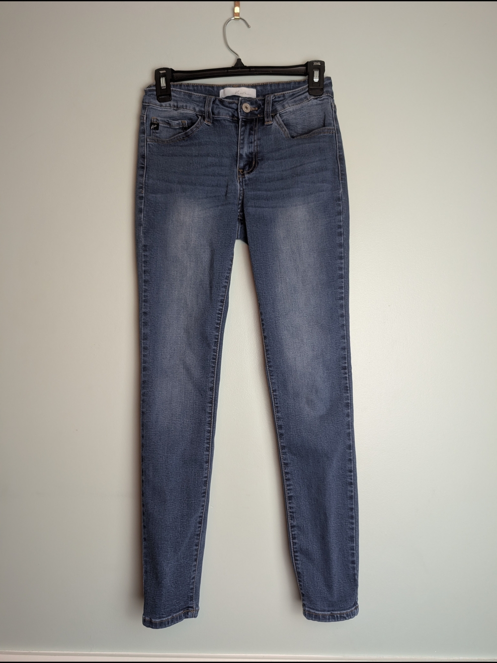 KanCan Slim Stretch Skinny Jeans in Medium Blue Wash